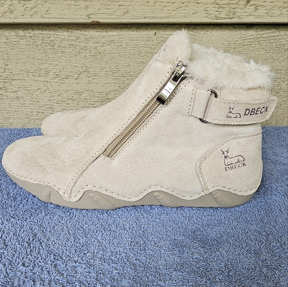 Dbeck Climatelight Women's Waterproof Suede Fleece Winter Snow Boots Size 39/8.5 - Picture 3 of 8